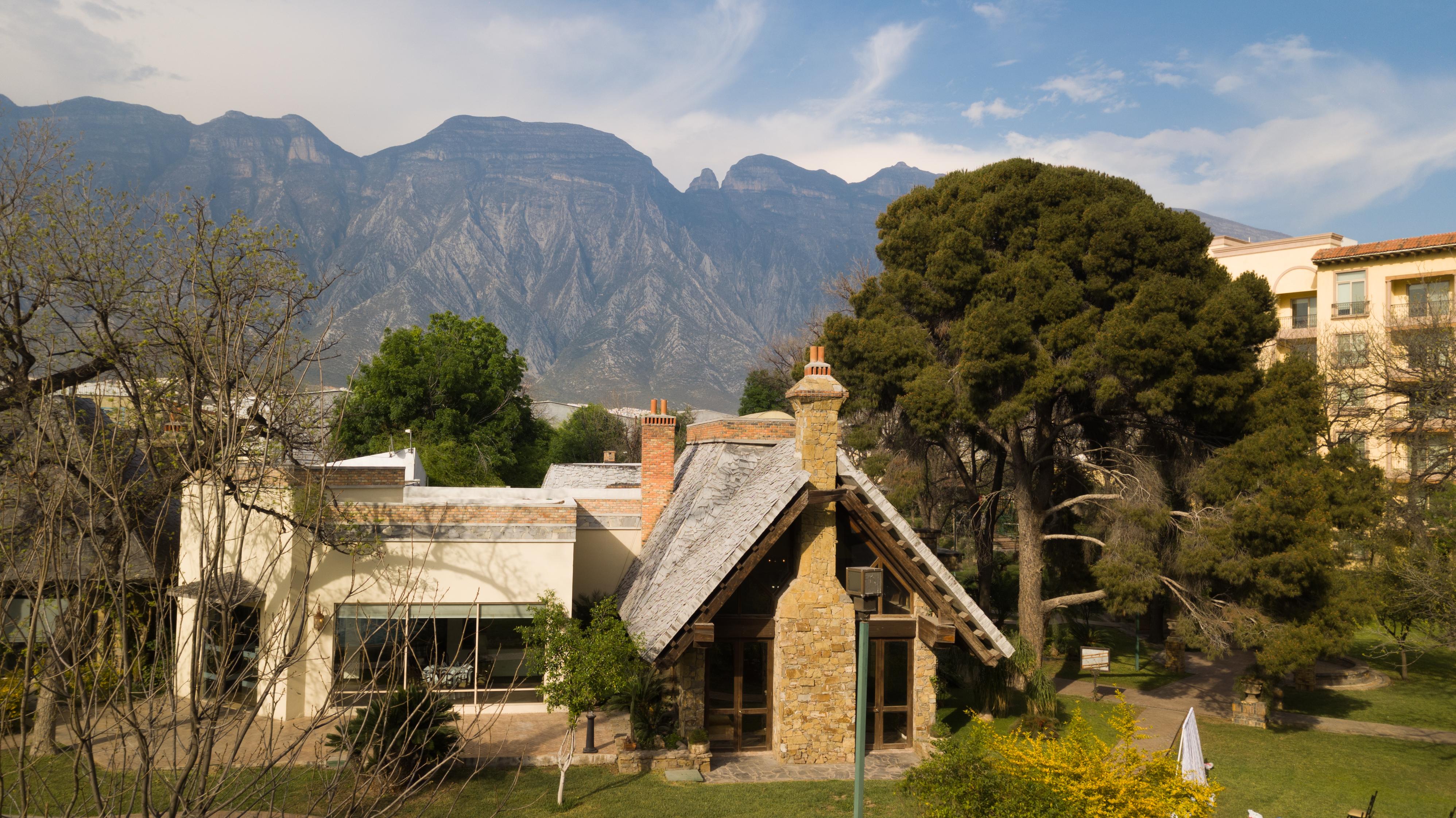 Torres De El Legado Hotel Monterrey Exterior photo